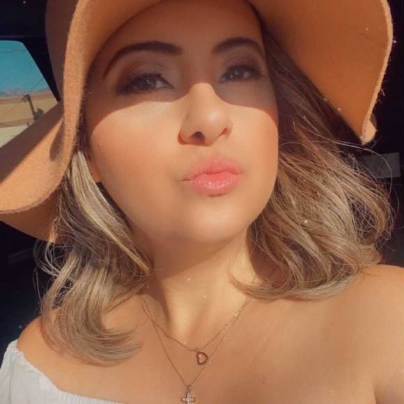 Profile Picture of Paula Marques maia (@paulamarques544) on Poshmark