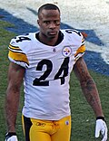 Profile Picture of Ike Taylor - Wikipediaon Wikipedia