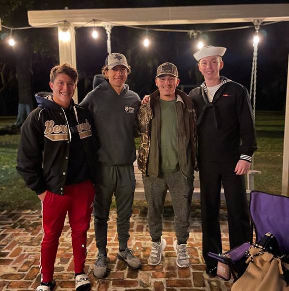 Profile Picture of Jonathan Jensen (@jonathannnn) on Poshmark