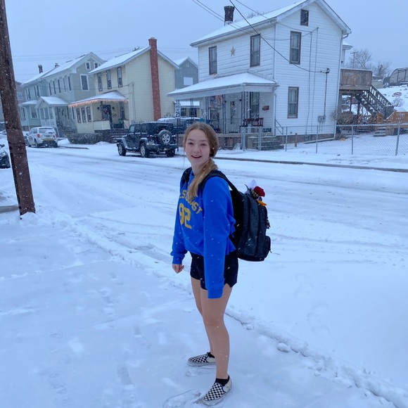 Profile Picture of Olivia Mcmonagle (@odmcmonagle) on Poshmark