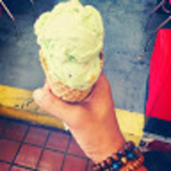 Profile Picture of Jose Baez (@josebaeznegron8) on Poshmark