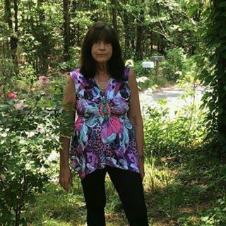 Profile Picture of Lynn Boulware Knox (@lynn.knox.777) on Facebook