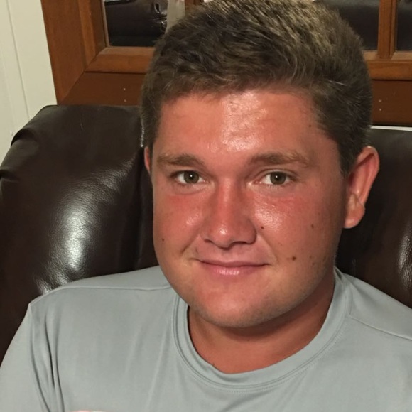 Profile Picture of Garrett Haley (@garretthaley63) on Poshmark