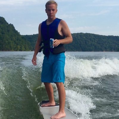 Profile Picture of Nathan DeVries (@nathan_devries) on Twitter