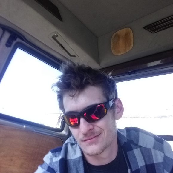 Profile Picture of Richard Burd (@richburd1996) on Poshmark