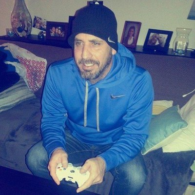 Profile Picture of Mike Owens (@wh0c4rez) on Twitter