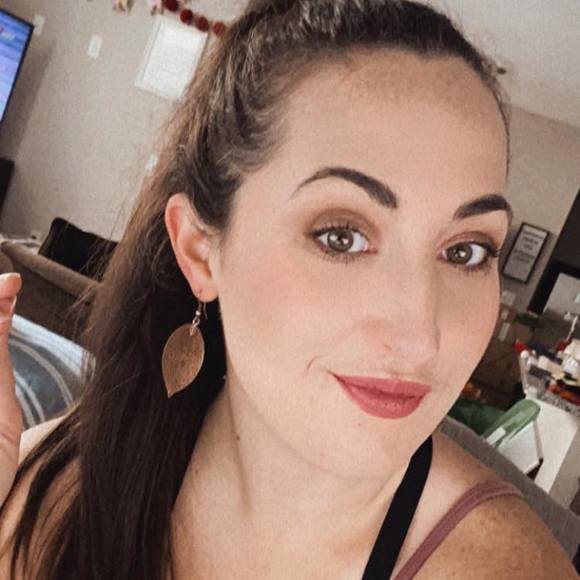 Profile Picture of Danielle Matazzoni (@matazda) on Poshmark