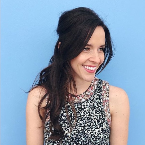 Profile Picture of Jacqueline Passafiume (@jazkelley84) on Poshmark