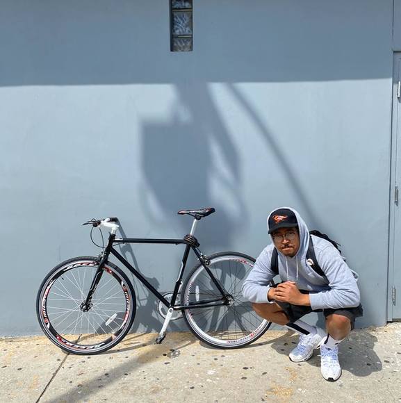 Profile Picture of Kyle Lewis (@mr6am) on Poshmark