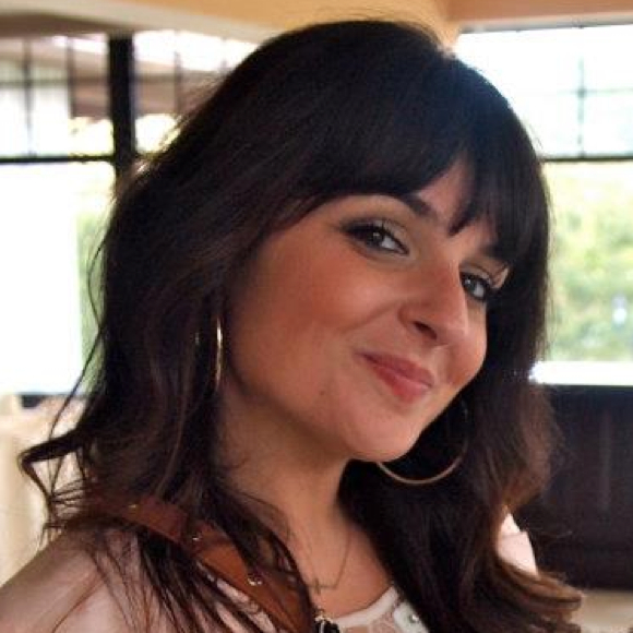 Profile Picture of Alicia Paradiso (@ali129) on Poshmark