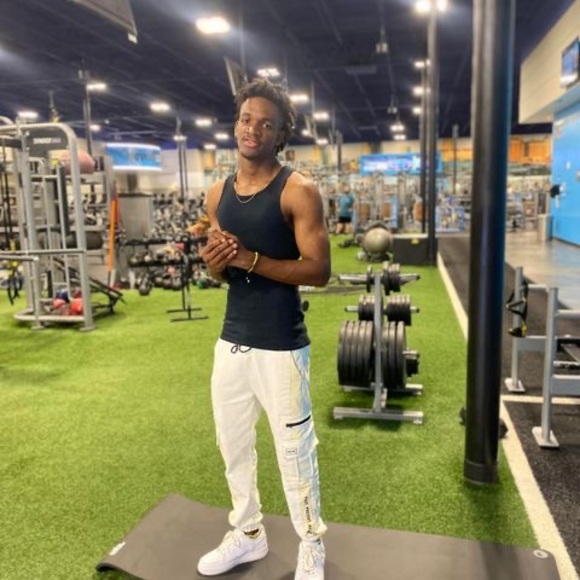 Profile Picture of Fabian Ramos (@fabianramos838) on Poshmark