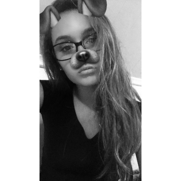 Profile Picture of Alexandra Spezzano (@alexspezzano) on Poshmark