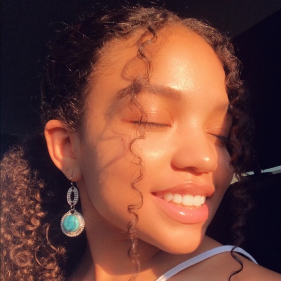 Profile Picture of Tatiana Washington (@tatianacapital) on Poshmark