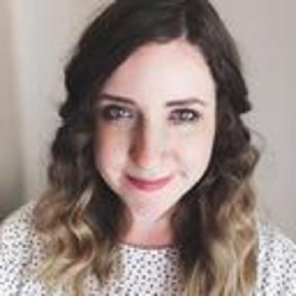 Profile Picture of Tamara Lowe (@tamaraxlowe) on Poshmark
