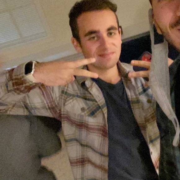 Profile Picture of Andrew Levine (@bosox122) on Poshmark