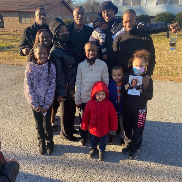 Profile Picture of Danny Folston (@danny_folston) on Poshmark