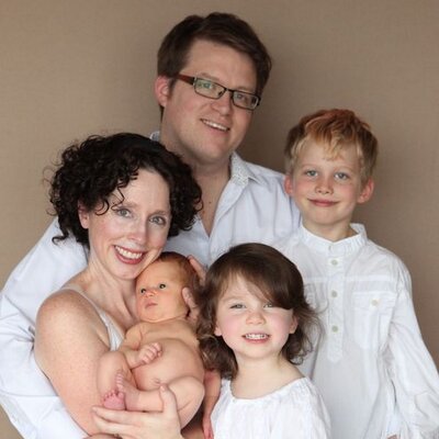 Profile Picture of Tara Neal McNally (@MaoXianMama) on Twitter
