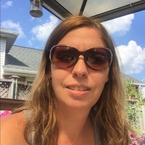 Profile Picture of Maggie Macintyre (@magmac239) on Poshmark