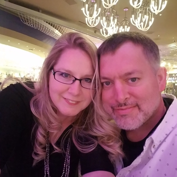 Profile Picture of Tim Bernard (@timdbernard) on Poshmark