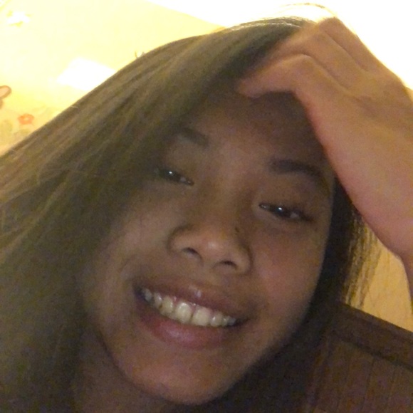 Profile Picture of Phallyna Chea (@phallynachea) on Poshmark