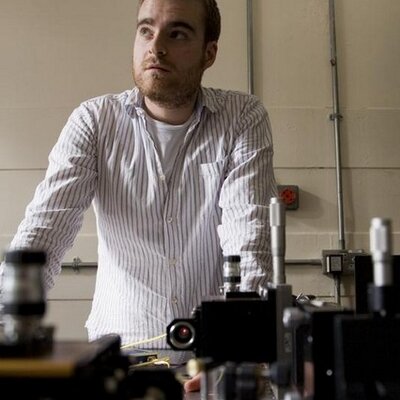 Profile Picture of Andrew Simmons (@LicksGiggles) on Twitter