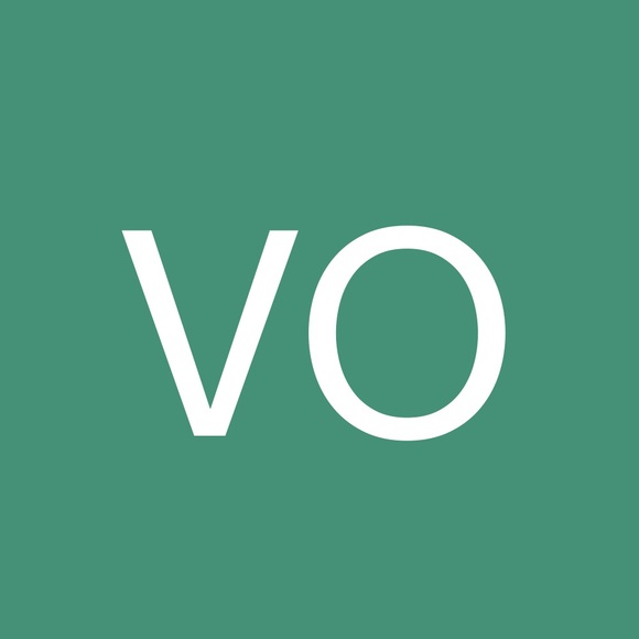 Profile Picture of Victoria Oswald (@victoria1943) on Poshmark