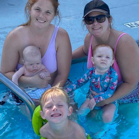 Profile Picture of Donna Alello (@iam_iceland1) on Poshmark