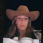 Profile Picture of 𝗠𝗮𝗿𝗶 (@marissadesfosses) on Instagram