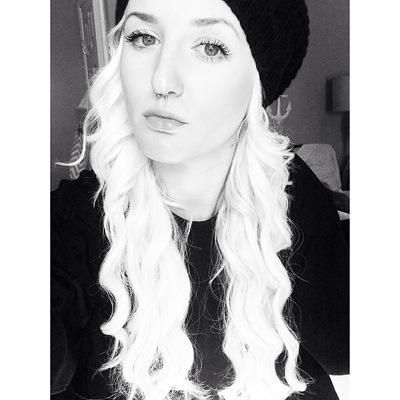 Profile Picture of Lindsay Capps (@lindss_bby) on Twitter