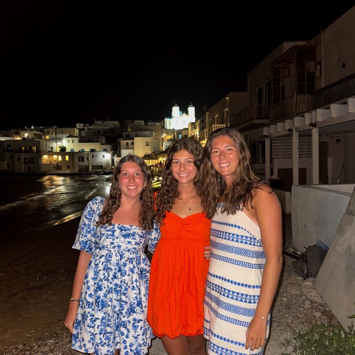 Profile Picture of mia arvanitis (@miaarvanitis) on Tiktok