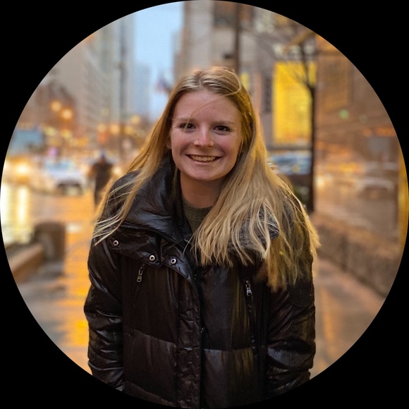 Profile Picture of Jessica Swoap (@jswoap) on Poshmark