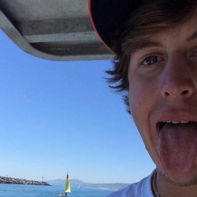 Profile Picture of Felix Reagan (@felixreagan5) on Twitter