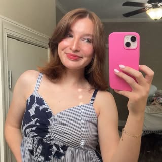 Profile Picture of carrie 😽 (@carriedye) on Instagram