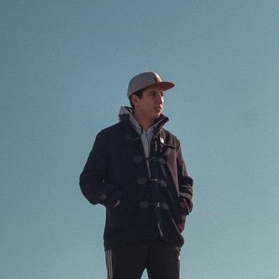 Profile Picture of Luke Simon (@LukeSimon98) on Twitter