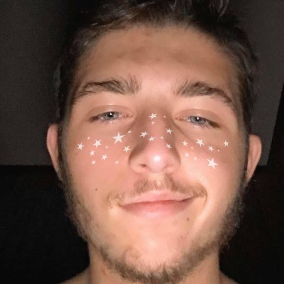 Profile Picture of Justin Foore (@jfoore) on Poshmark