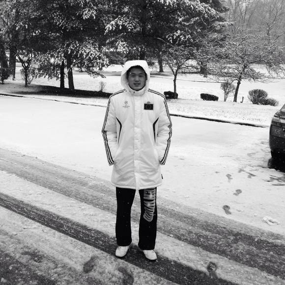 Profile Picture of Tingo tsengel Enkhtur (@tingo8) on Poshmark