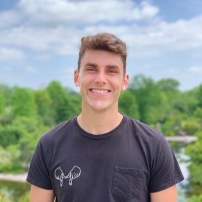 Profile Picture of Anthony DeMaio (@Demiraclewhip) on Twitter