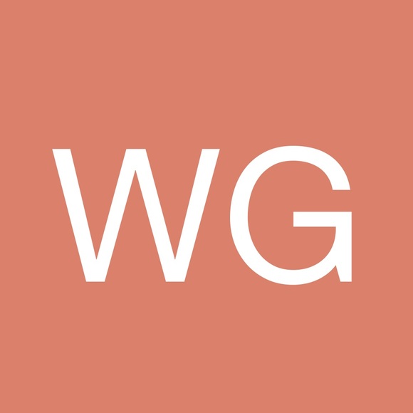 Profile Picture of Willow Guffy (@porcelaiinn) on Poshmark