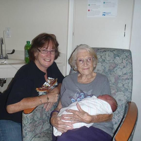 Stephanie Teed - Poshmark Profile Picture of Stephanie Teed (@stephanieteed) on Poshmark