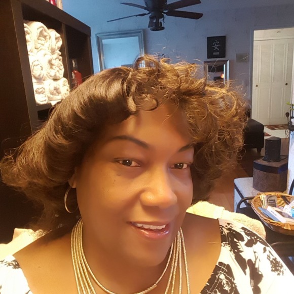 Profile Picture of Paulette Clay (@pclay56) on Poshmark