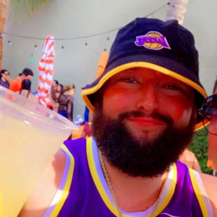 Profile Picture of Ruben Robles (@rubenselbor) on Tiktok