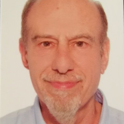 Profile Picture of Robert Simons (@robcump) on Twitter