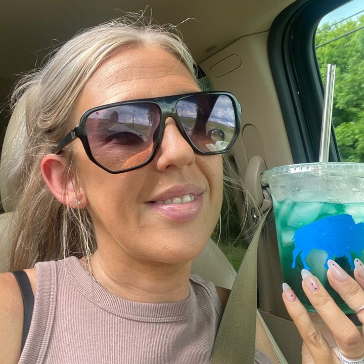 Profile Picture of RoXy (@amandanice1) on Tiktok