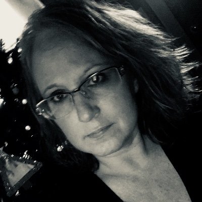 Profile Picture of Jen Van Fosson (@FossonJen) on Twitter