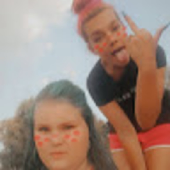 Profile Picture of The daily life of Destynie (@angelinaswent) on Poshmark