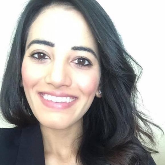 Profile Picture of Akta Patel (@aktupatel) on Poshmark
