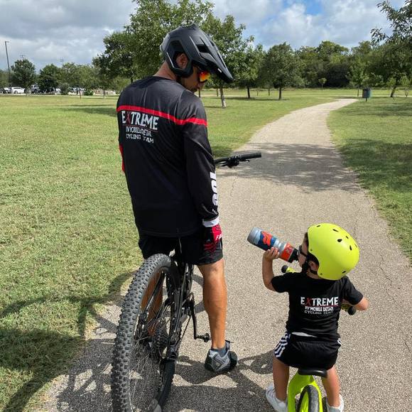 Profile Picture of Alex Reynoso (@alexreynoso22) on Poshmark