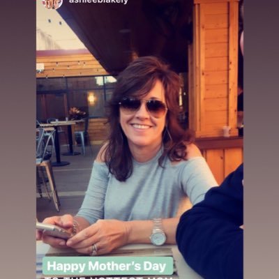 Profile Picture of Lisa Blakely (@blakely_lisa) on Twitter