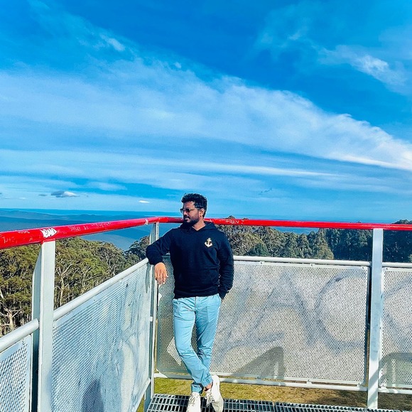 Profile Picture of Sumanth Pudota (@munnasumanth0) on Poshmark