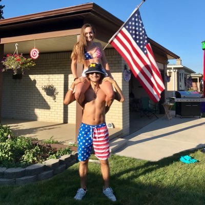 Profile Picture of Nick Mazzella (@NikeBoiNick) on Twitter